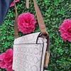 CROSSBODY CALVIN KLEIN CON TAPA VAINILLA/CAFÉ