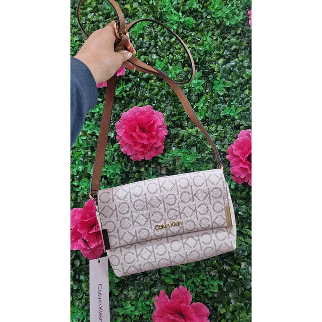 CROSSBODY CALVIN KLEIN CON TAPA VAINILLA/CAFÉ