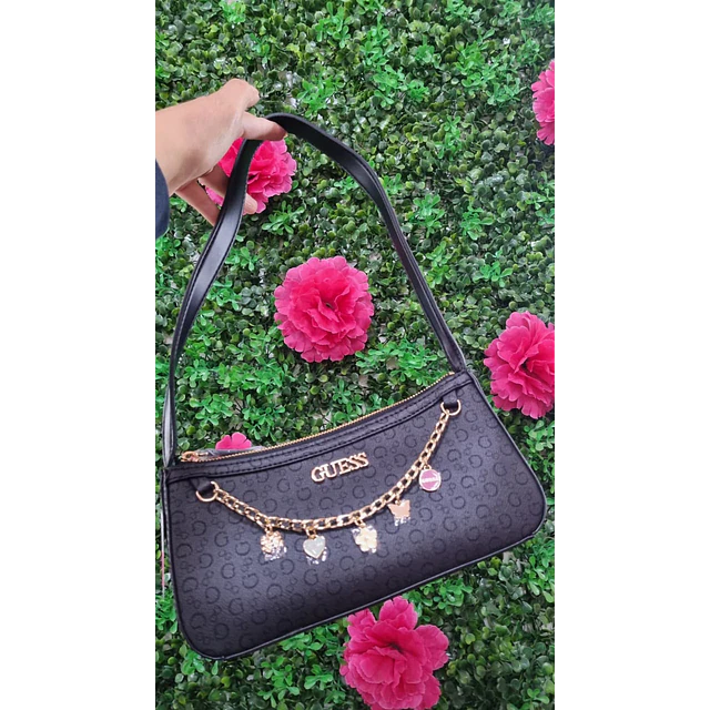 CARTERA DE HOMBRO GUESS GRIS OSCURA CHARMS