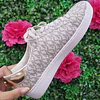 ZAPATILLA MK VAINILLA NRO7 DETALLE CIRCULO MK DORADO