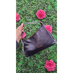 CARTERA DE HOMBRO STEVE MADDEN NEGRA ASIMETRICA