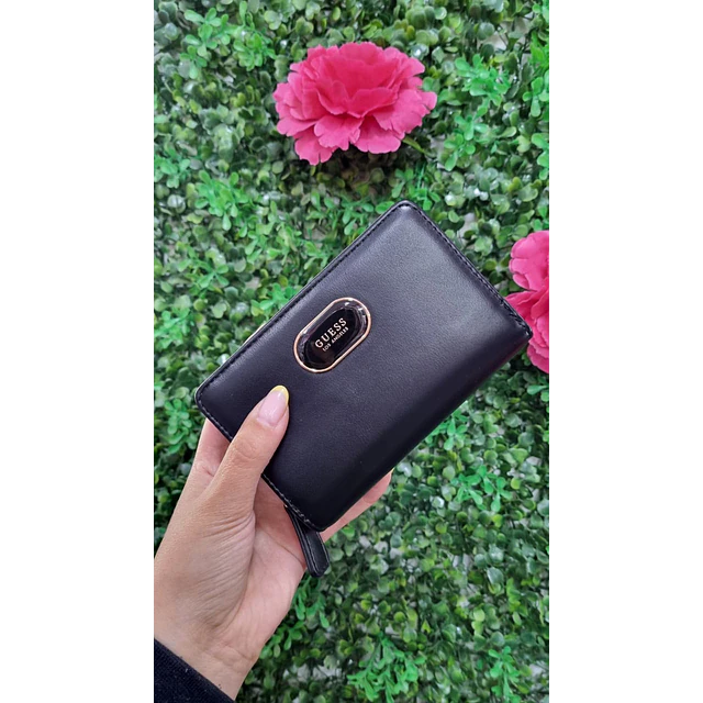 BILLETERA GUESS NEGRA LISA