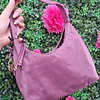CARTERA DE HOMBRO VS COLOR ROSA UVA