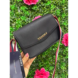 CARTERA NEGRA CON STRAP CON LINEAS TH