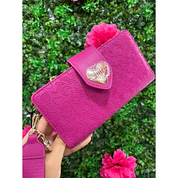 BILLETERA FUCSIA LARGA JUICY CON BROCHE