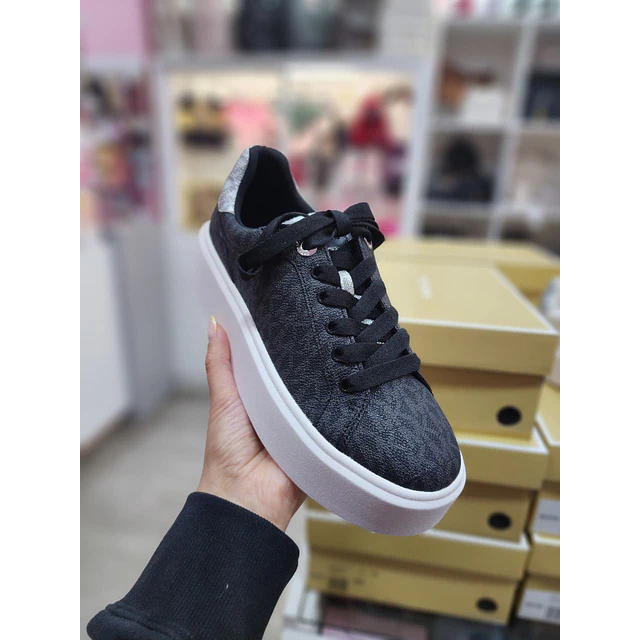 ZAPATILLA MK NEGRA TALLA 35 - ROMEY