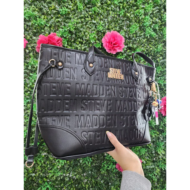 TOTE STEVE MADDEN NEGRO MONOGRAMO