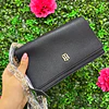 CARTERA TOMMY RECTANGULAR NEGRA STRAP CADENA CON TAPA