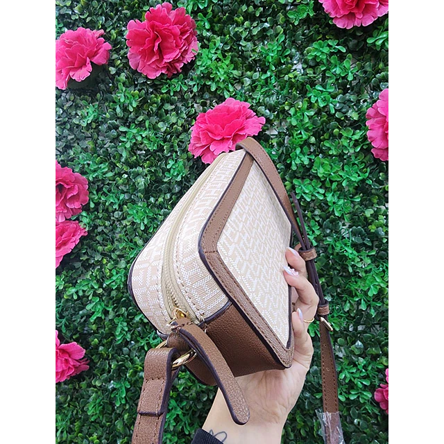 CROSSBODY TOMMY RECTANGULO VAINILLA/CAFÉ