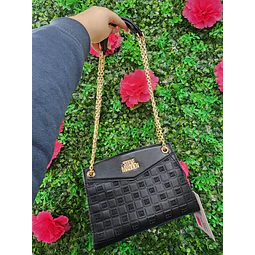 CARTERITA SM NEGRA CON CADENAS DORADAS