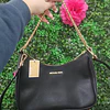 CROSSBODY MK NEGRO LISO FORMA LUNA