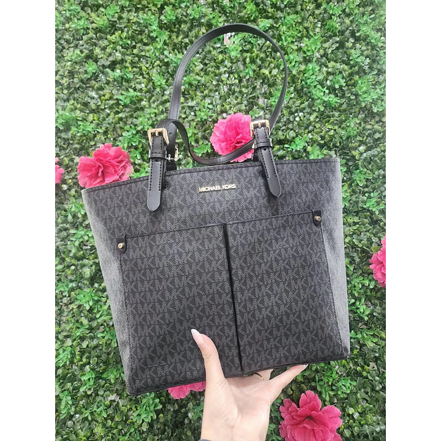 TOTE MK NEGRO MONOGRAMO 2 BOLSILLOS