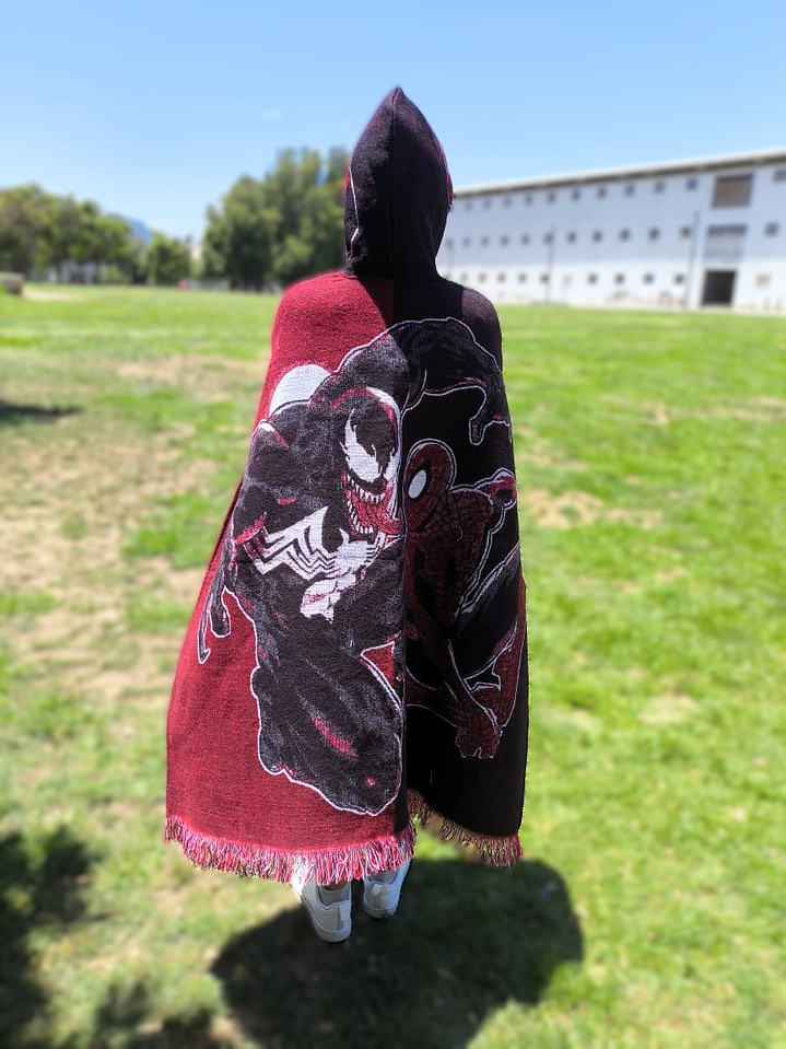 Poncho Spiderman vs Venom 5
