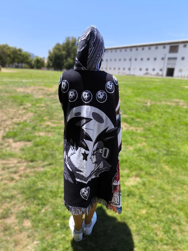 Poncho DRAGON BALL 3 2