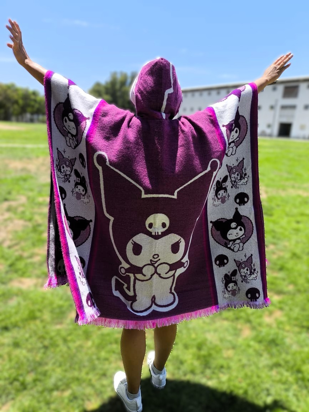 Poncho Kuromi (Morado) 2