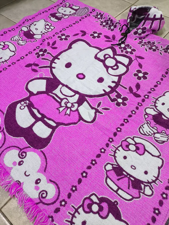 Poncho Hello Kitty (Fucsia) 3