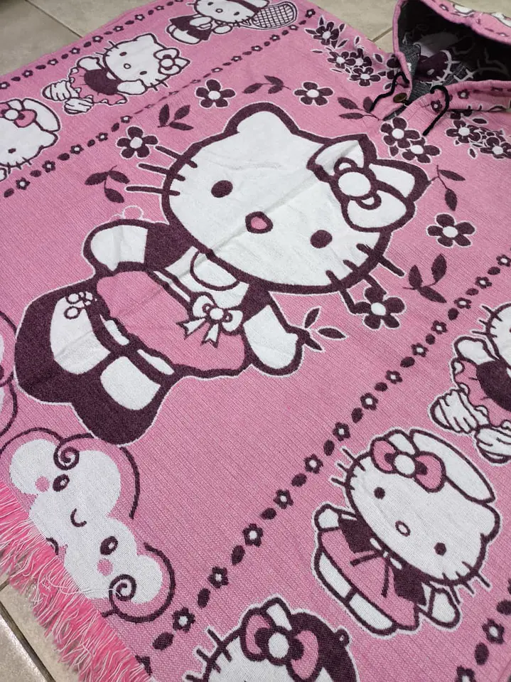 Poncho Hello Kitty (Rosado Pastel) 2