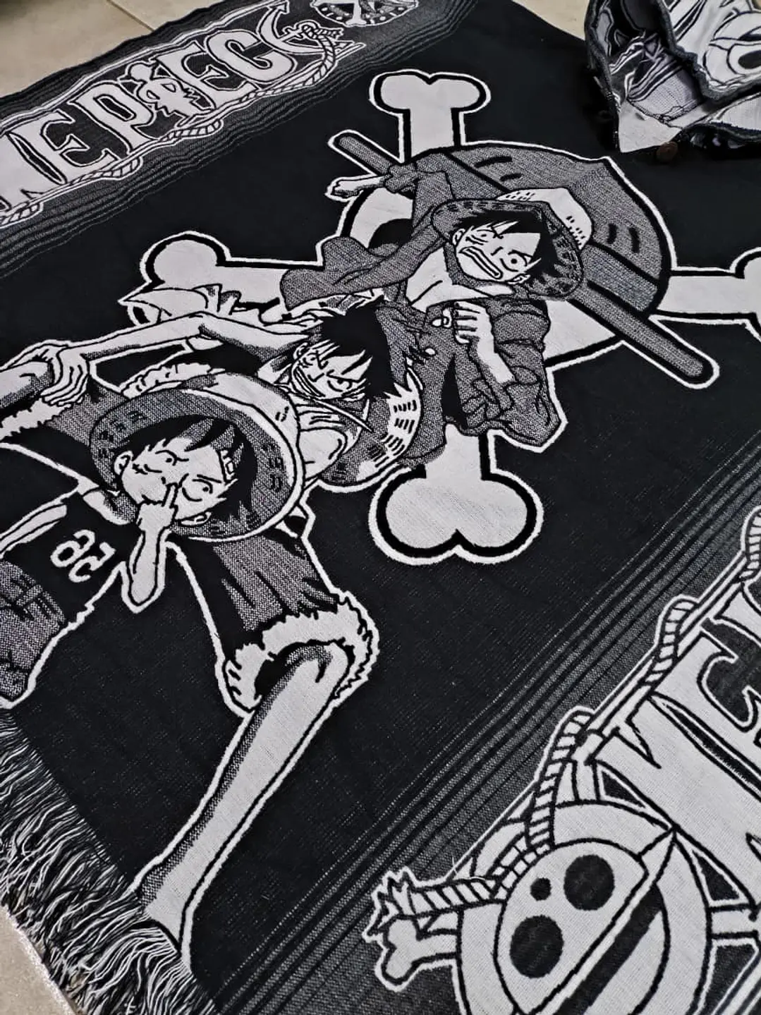 Poncho One Piece 2 Luffy 3