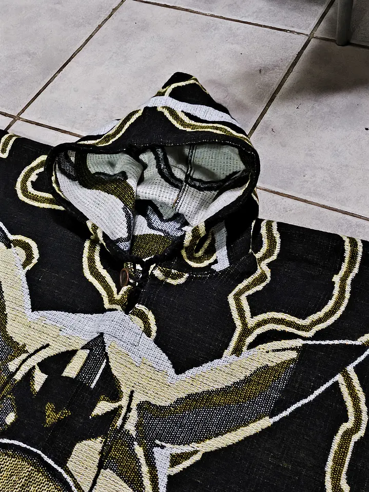 Poncho PIKACHU Urbano Pokémon 3