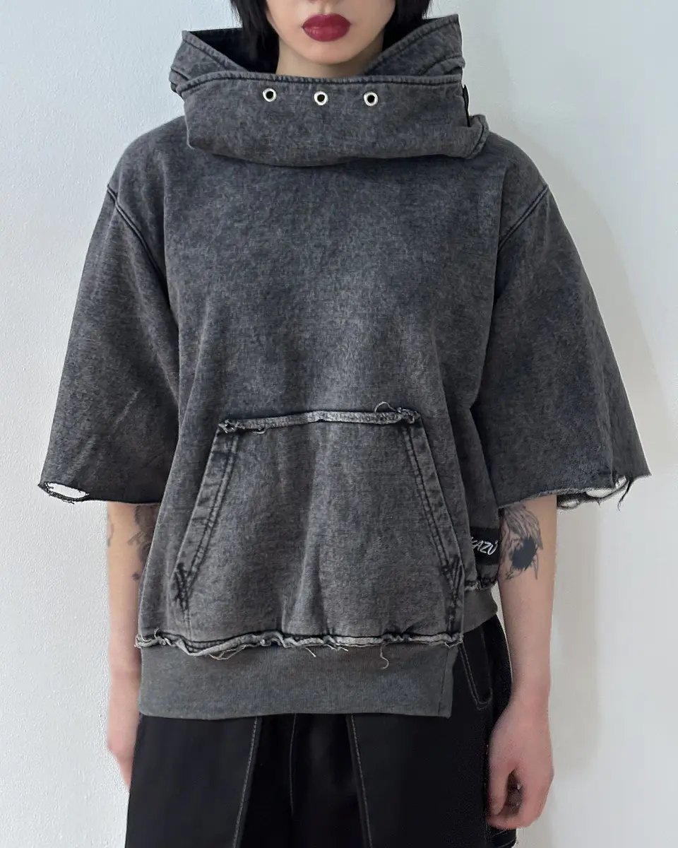 M01 - HOODIE 2
