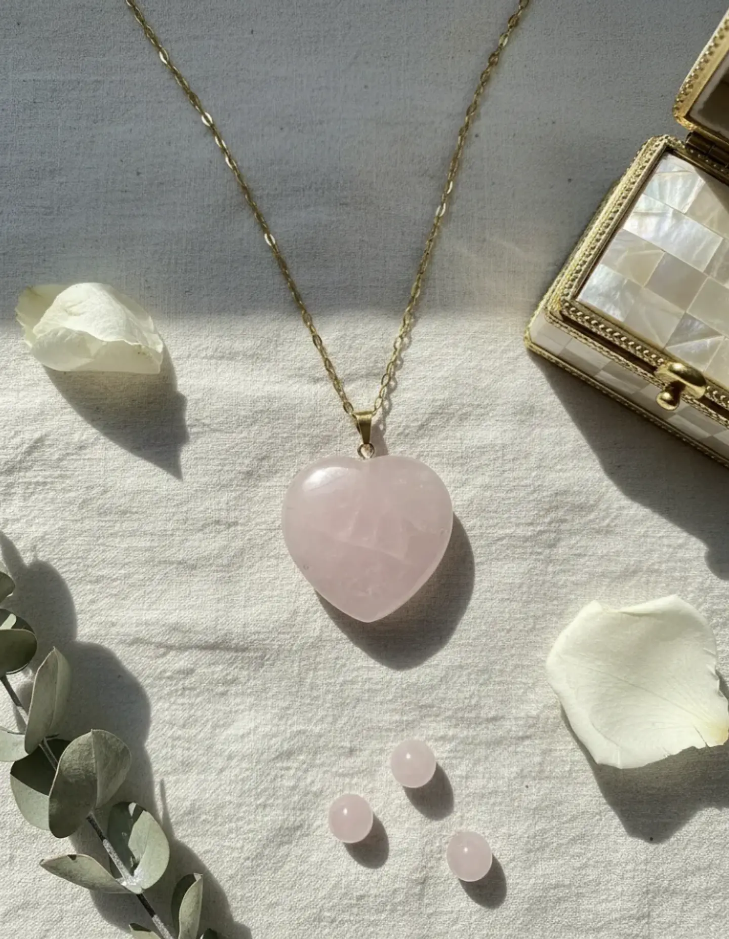 Collar Corazon cuarzo rosado enchapado en oro 18 K 4