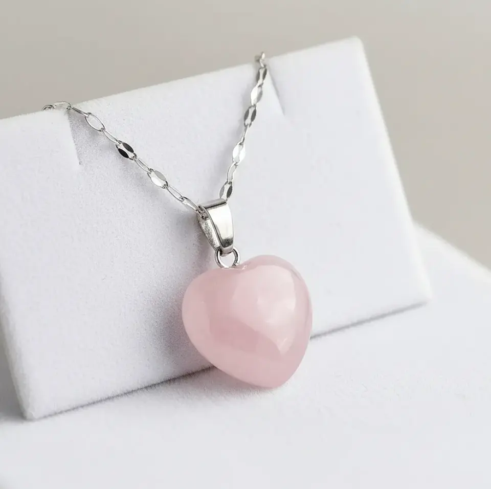 Collar Corazon cuarzo rosado 15mm enchapado en oro blanco 4