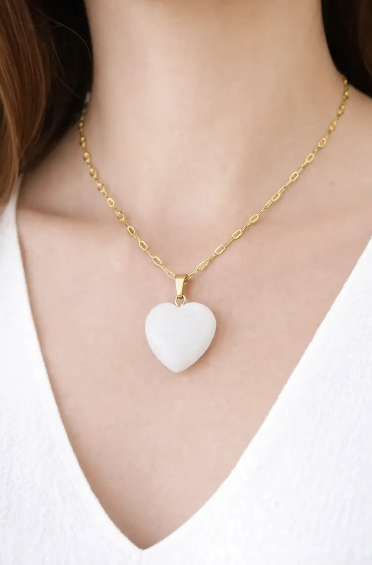 Collar corazon Jade Blanco enchapado en oro 18K 2