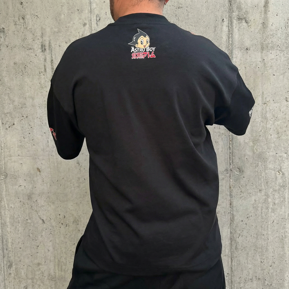 Polera AstroBoy Front Oversize 2