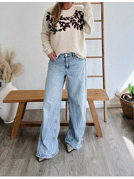 Sweter Bordado 