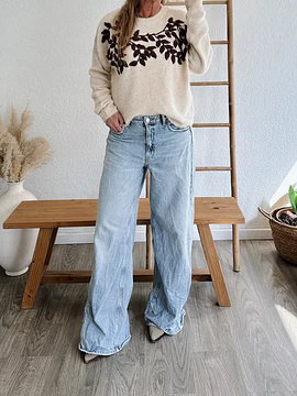 Sweter Bordado 
