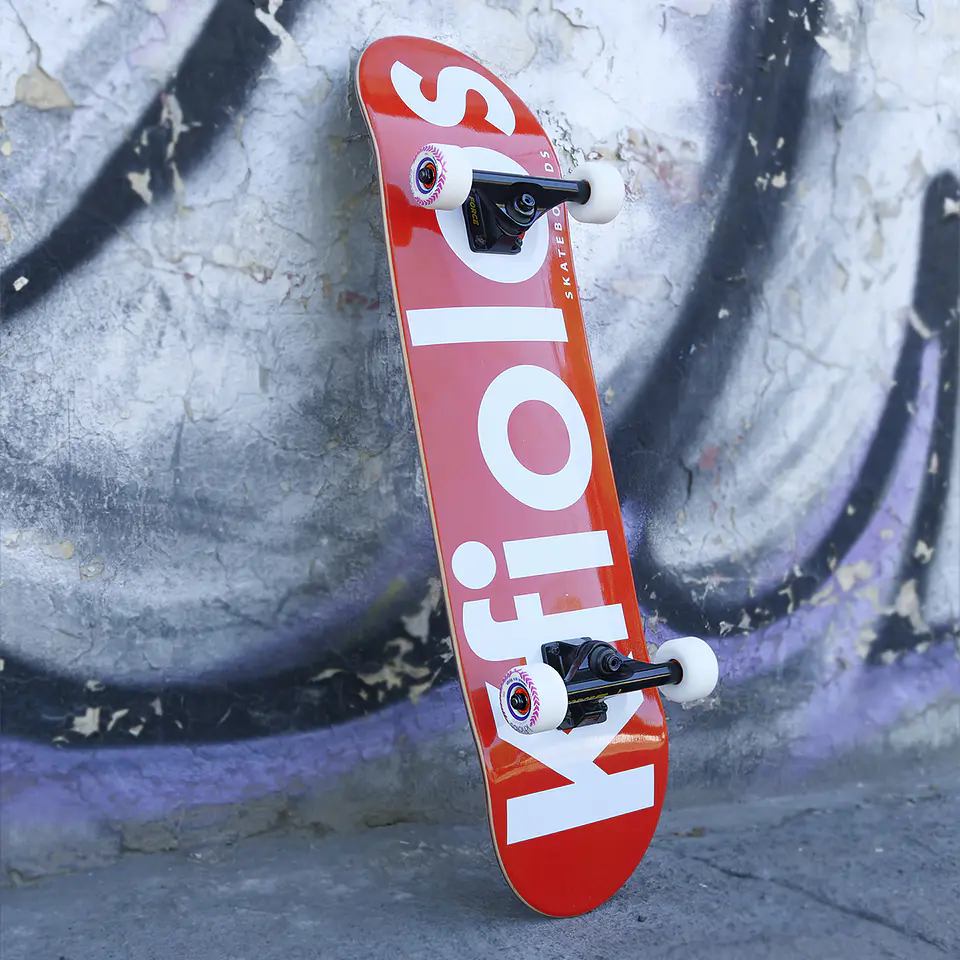 SKATE COMPLETO RED LOGO 8.25