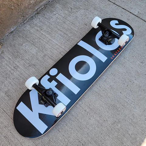 SKATE COMPLETO BLACK LOGO