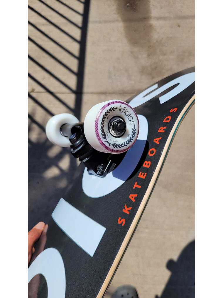 SKATE COMPLETO BLACK LOGO 3