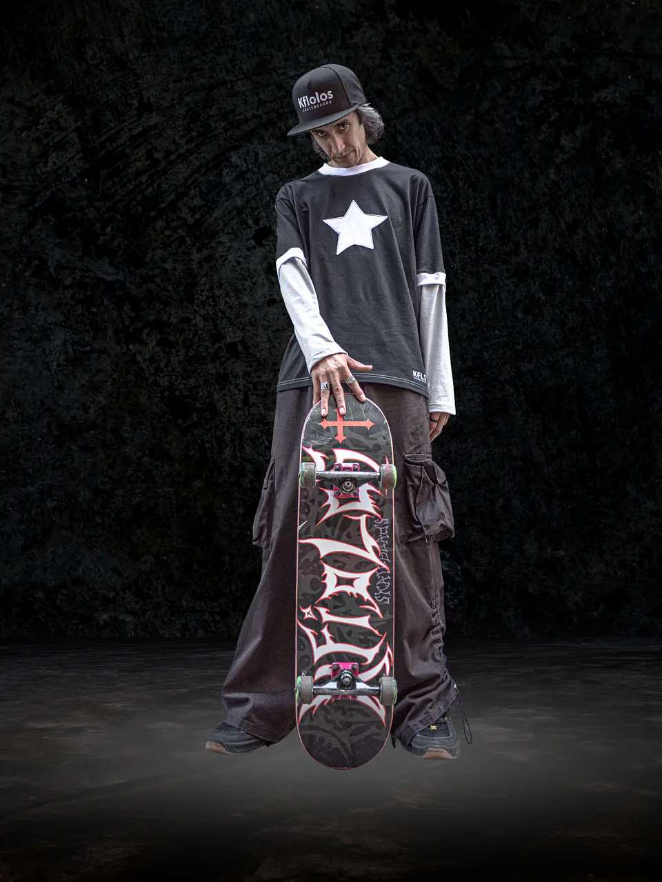 POLERA SKATE BLACK MAGIG KFIOLOS 2