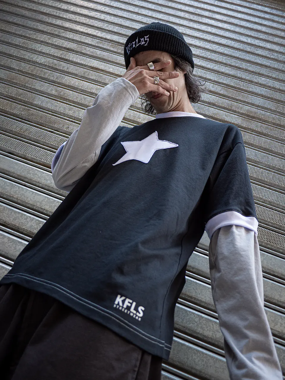 POLERA SKATE BLACK MAGIG KFIOLOS 4
