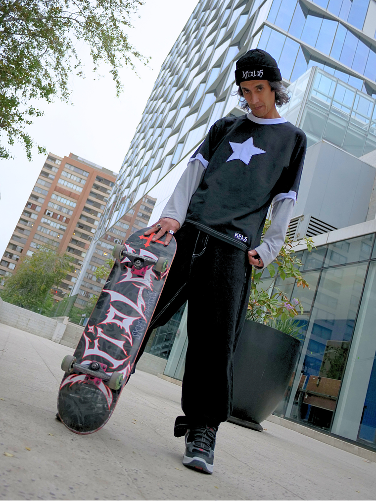 POLERA SKATE BLACK MAGIG KFIOLOS 5