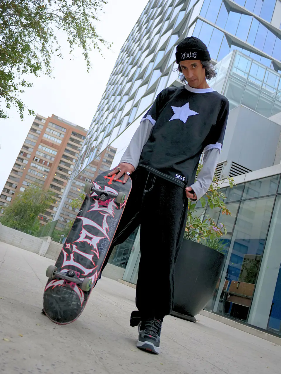 POLERA SKATE BLACK MAGIG KFIOLOS 5