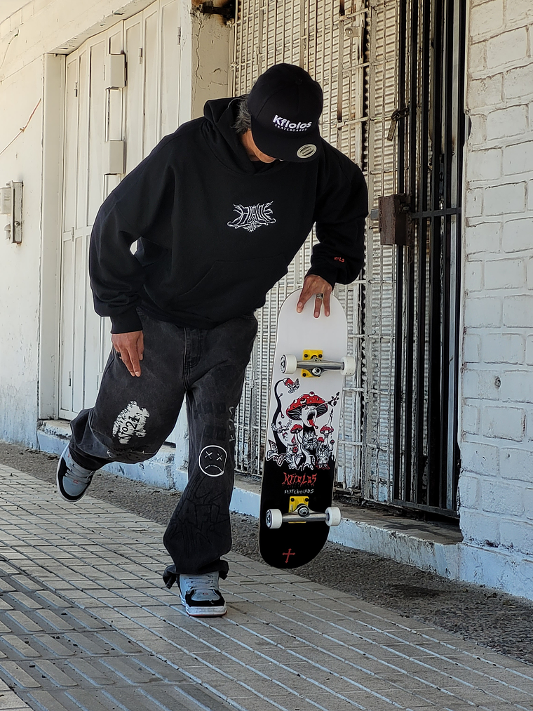 SKATE COMPLETO GRITOS FÚNGICOS 8,125