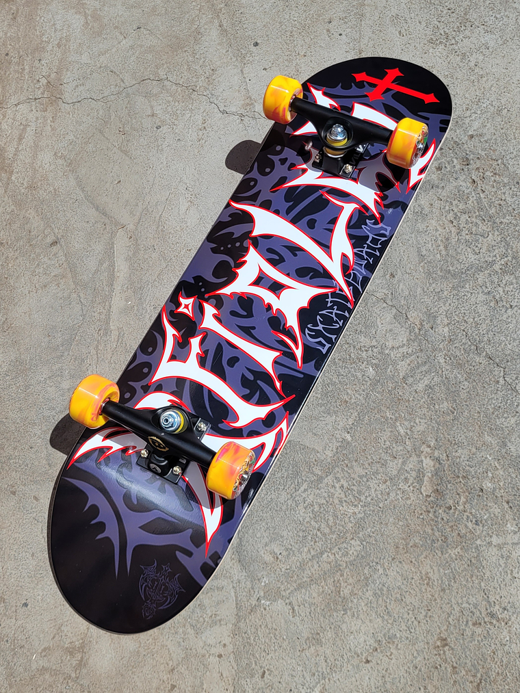 SKATE COMPLETO IN THE DARK 8,25