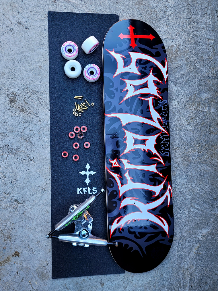 SKATE COMPLETO IN THE DARK 8,25