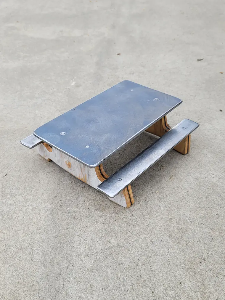 RAMPA FINGERBOARD Industrial picnic Kfiolos 1