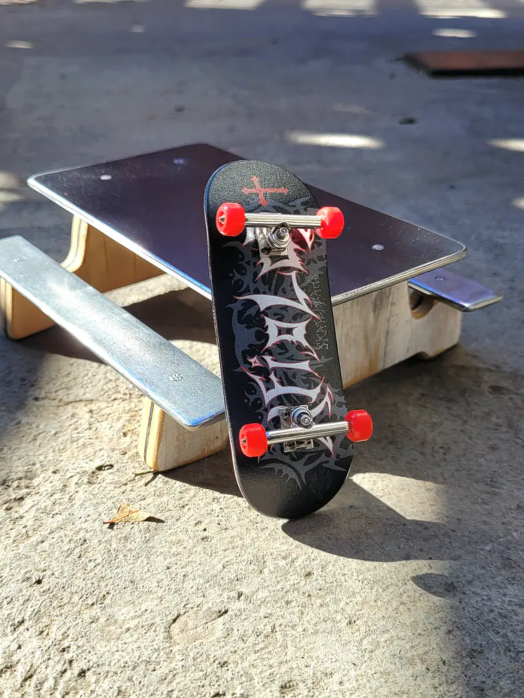 FINGERBOARDS ARMADO 34MM - in the dark kfiolos 1
