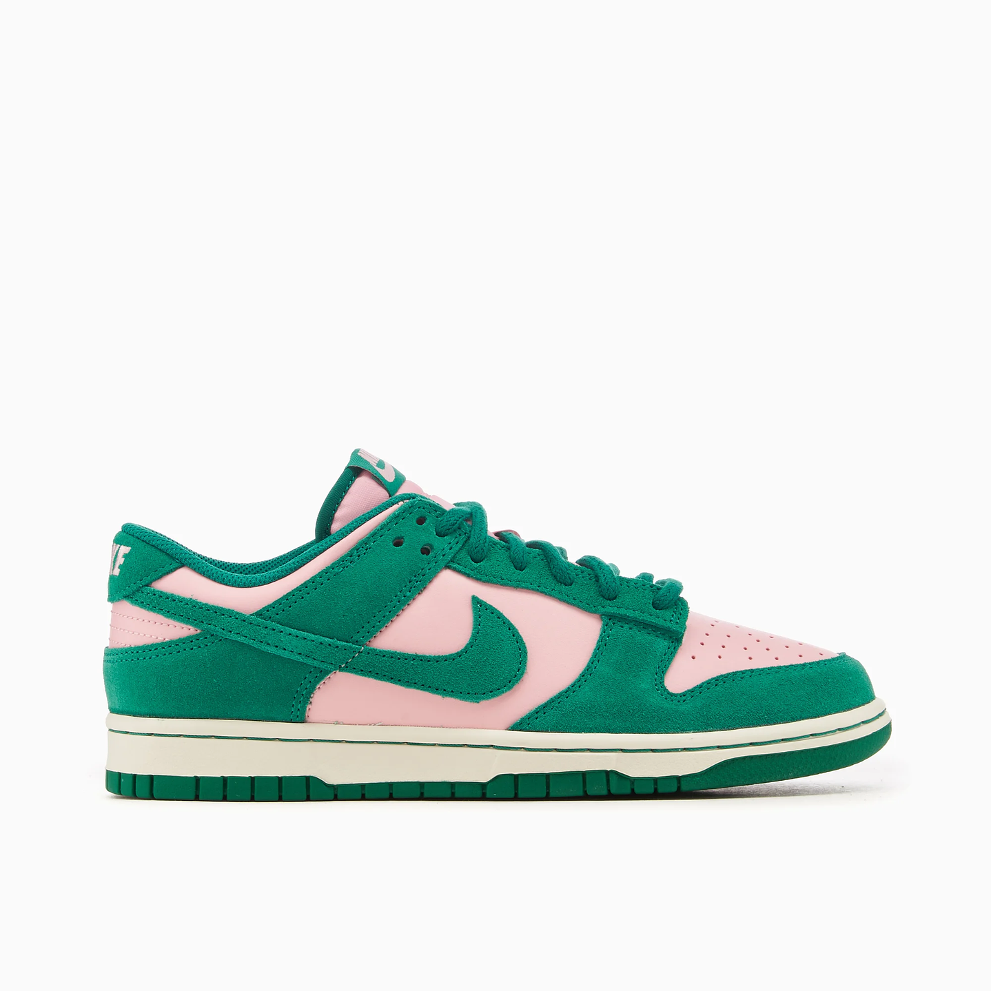 Nike Dunk Low Retro SE Medium Soft Pink Malachite 1