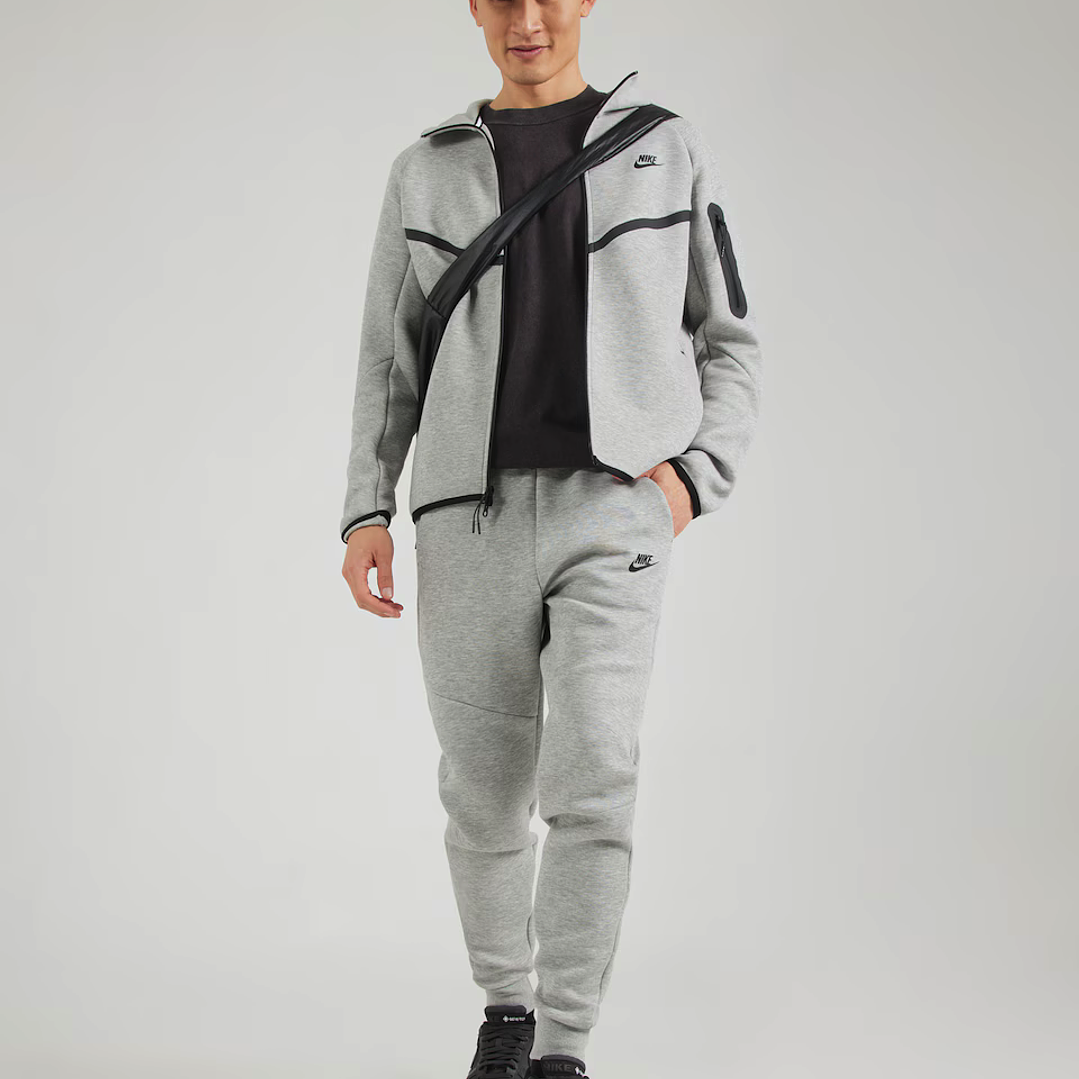 Nike Tech Fleece - Conjunto 4