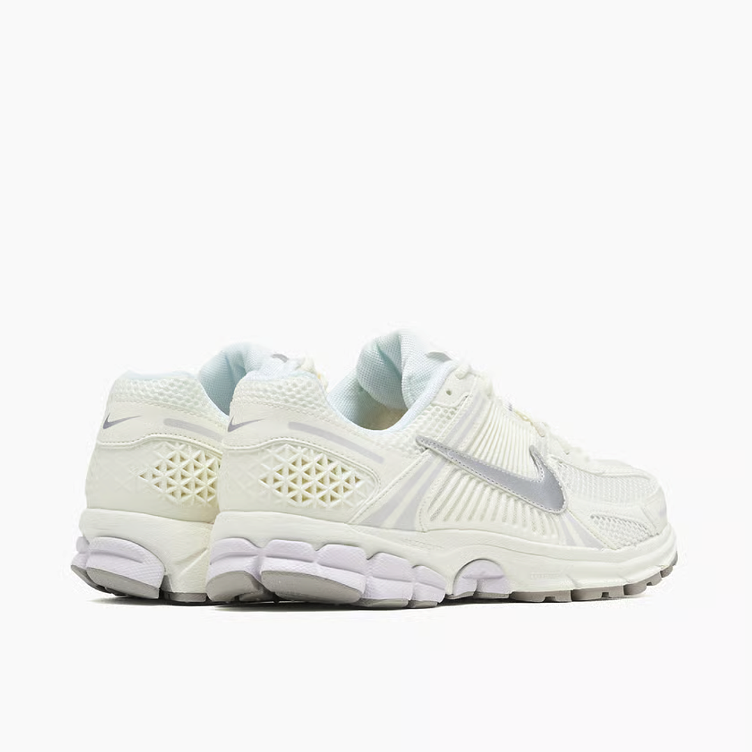 Nike Zoom Vomero 5 2