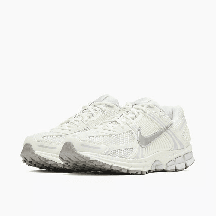 Nike Zoom Vomero 5 4