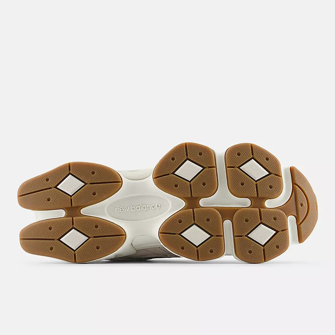 New Balance 9060 Leopard  6