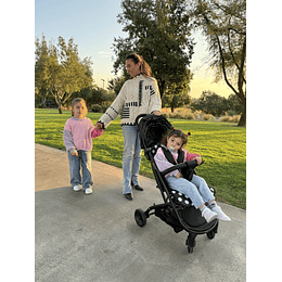 Coche Ultra Compacto Mimo Negro Lunares - Retiro Express