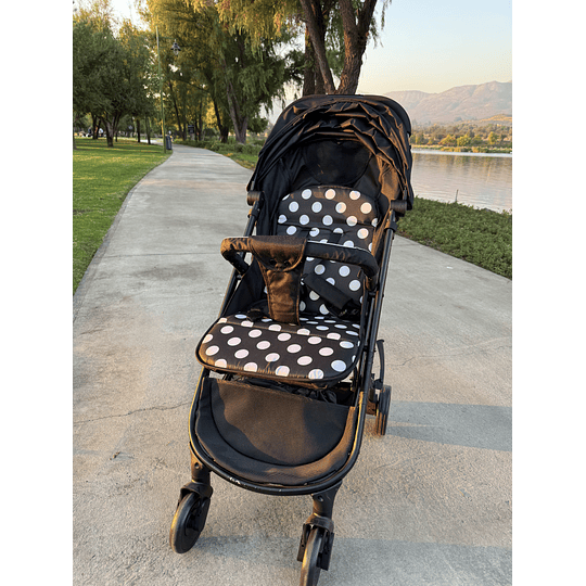 Coche Ultra Compacto Mimo Negro Lunares - Retiro Express