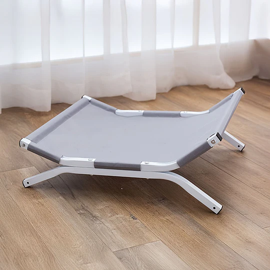 Cama Elevada PetsCool para Perros y Gatos / Oxford 600D Impermeable